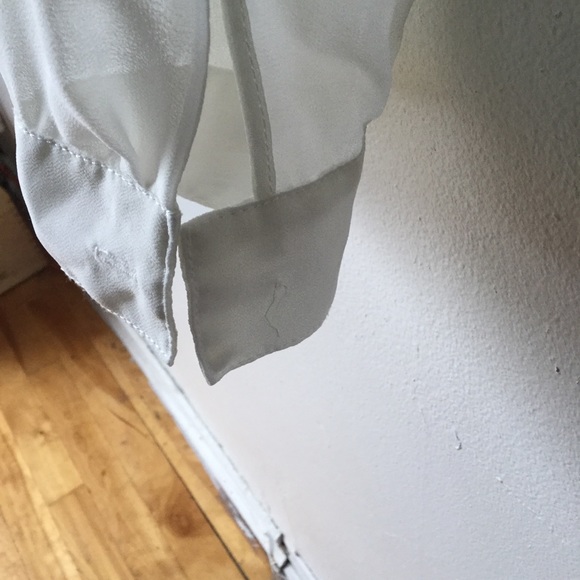 🔥2/25$🔥Nice white blouse - Picture 2 of 3